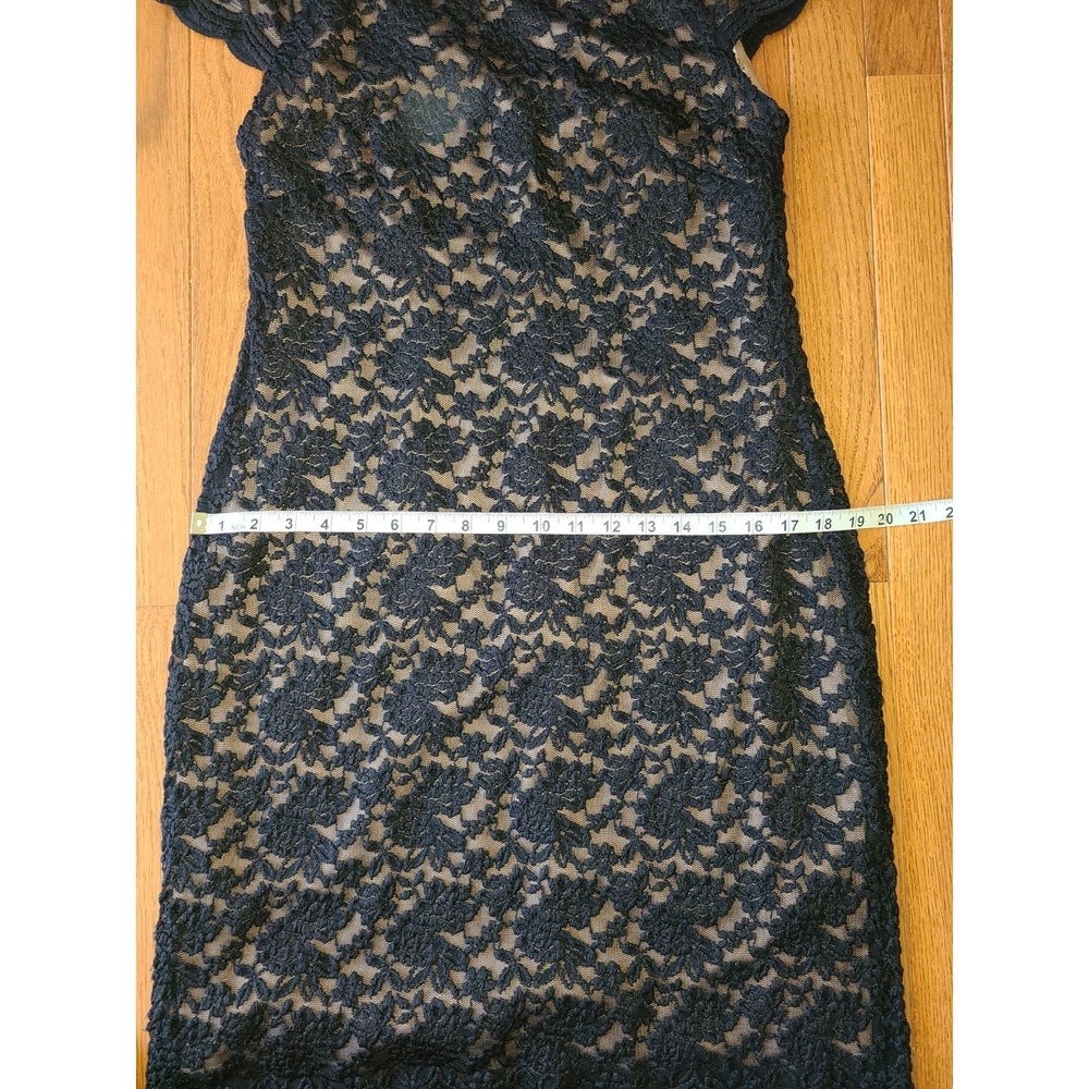 Dressbarn db Lace Sheath Dress Woman Sz 12 Black Tan Excellent Cap Sleeve Gothy - Picture 5 of 12